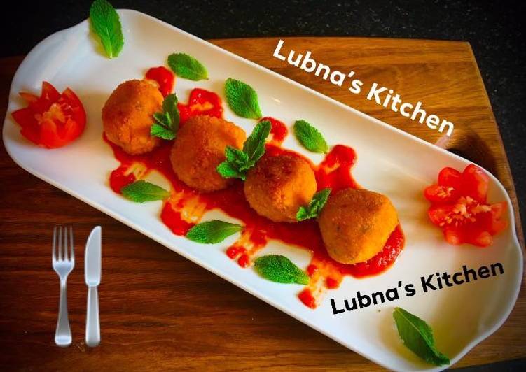 Recipe of Homemade Aloo Kofta with Spiced Tomato Sauce Potato balls with Spiced Tomato Sauce