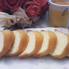 A picture of Tea Cake.