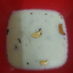 A picture of Rice kheer.