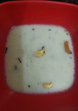 A picture of Rice kheer.