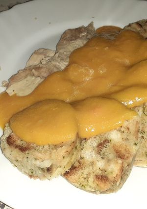 Sertéskaraj vadasan szalvétagombóccal recept fotója