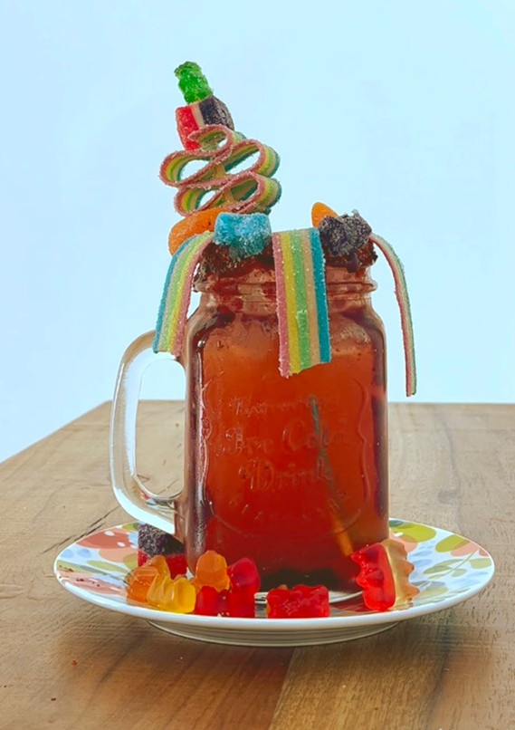 Una foto de Gomichelas o michelada de gomitas