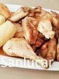 Pollo al horno campero con manzanas, pasas y ciruelas