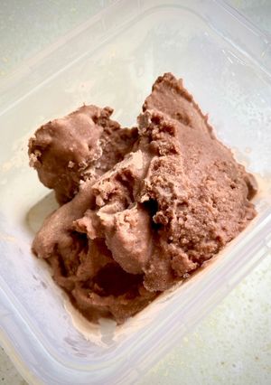 Una foto de Helado Kit kat en heladera / congelador