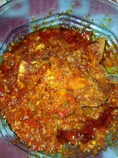Foto resep Sambel goreng ikan asin kaca