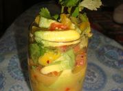 Una foto de ceviche mango aguacate
