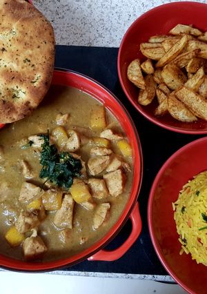 A picture of My Coconut Yellow Curried Chicken & Mango 😘.