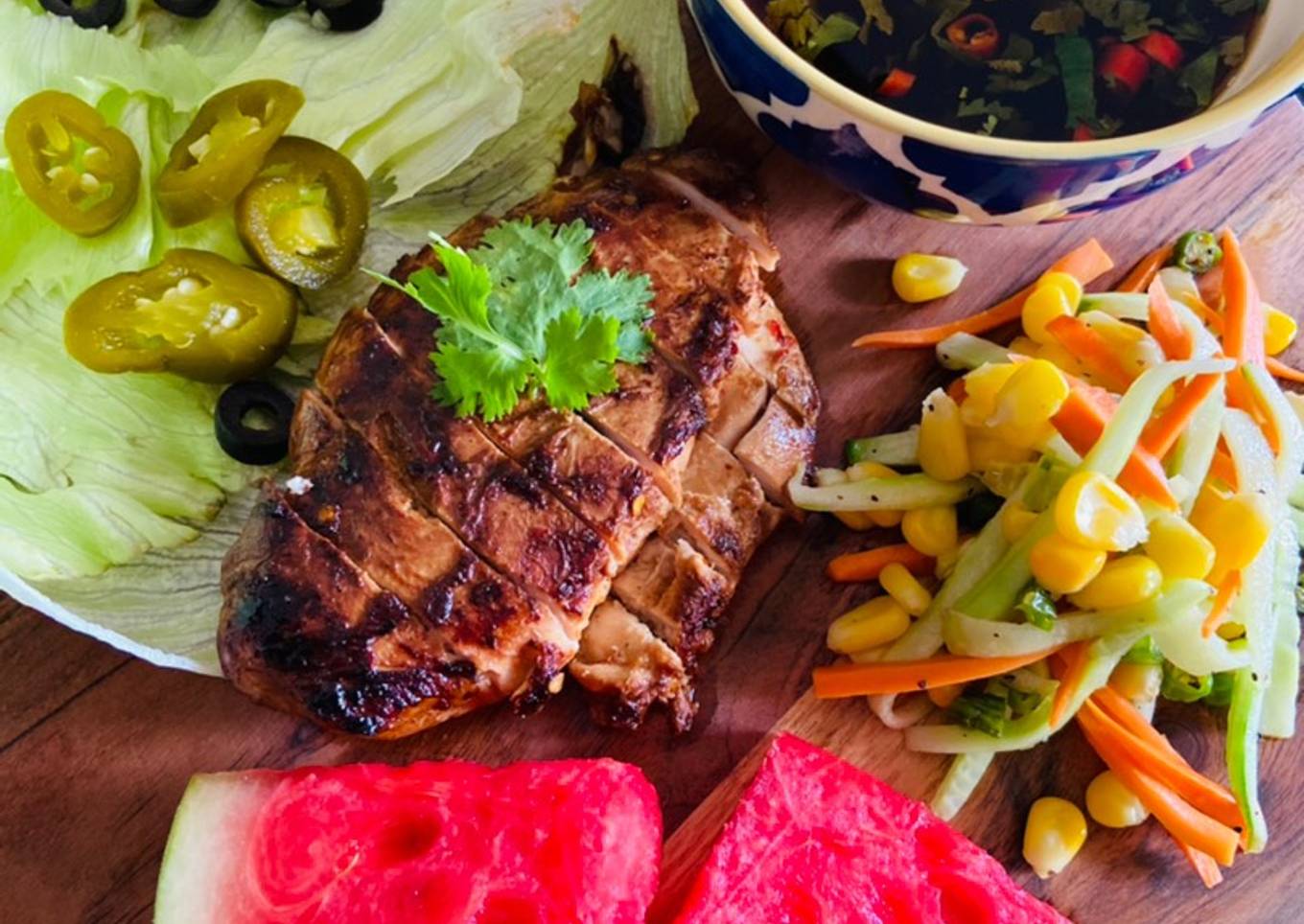 Spicy Chicken Breast with Asian Salad and Nuoc Cham wrapped in Lettuce Sheets
