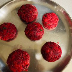 A picture of Beetroot kebab.