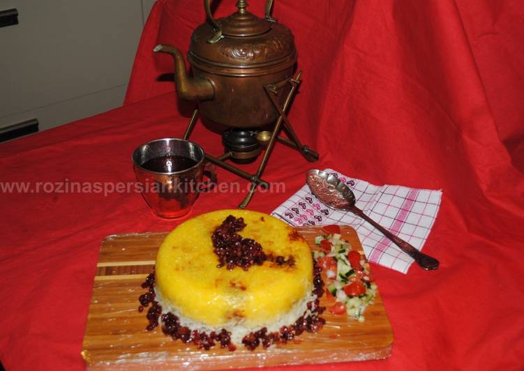 Persian upside down rice (Tahchin-e Morgh) Persian upside down rice (Tahchin-e Morgh)