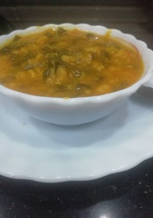 A picture of Dal Palak.