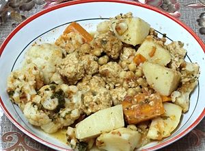 صورة لوصفة قرنبيط بالخضار مع كرات اللحم 🍲🍲🍲