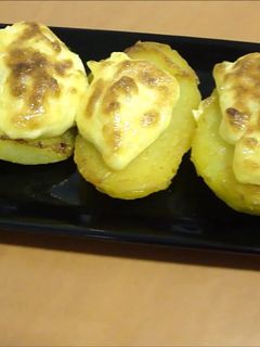 Una foto de Patatas con mayonesa (mahonesa) gratinadas (Vídeo)