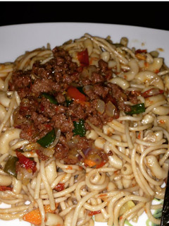 A picture of Spagmac with stir fry Minced meat #lunchidea.
