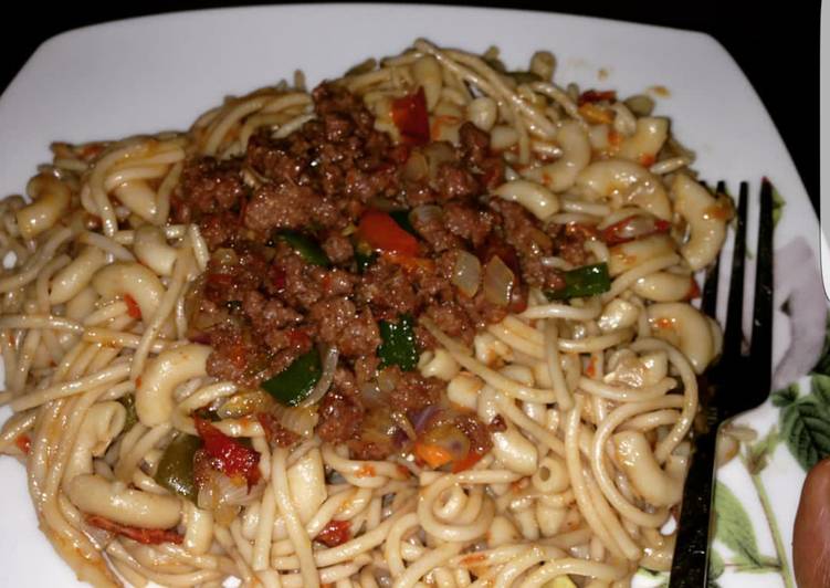 Recipe of Appetizing Spagmac with stir fry Minced meat #lunchidea