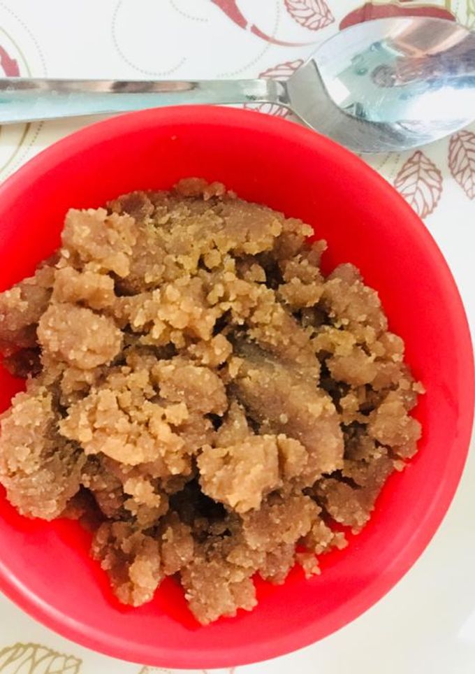 आटे का हलवा (aate ka halwa recipe in Hindi) रेसिपी मुख्य फोटो