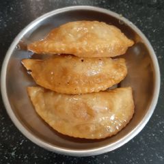 A picture of Ghujiya.