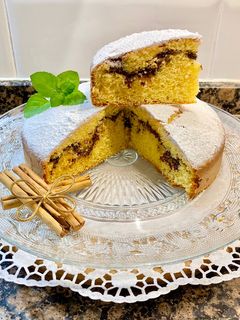 Una foto de Bizcocho de naranja relleno de chocolate fondant