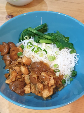 Bagaimana Membuat Bihun Ayam Jamur Untuk Jualan