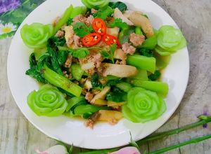 Hình của món Cải thìa xào nấm đùi gà và thịt xay.