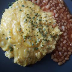 A picture of Cheese and Potato Pie.