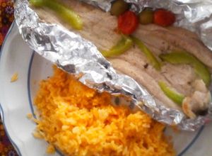 Una foto de Pescado Empapelado al Pimiento (La Bamba)