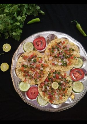 A picture of Papad Chaat.