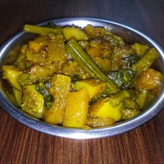 A picture of Spinach Curry (Poi Chenchada).