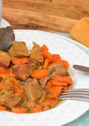 Una foto de Carne en salsa tradicional (Crock Pot)