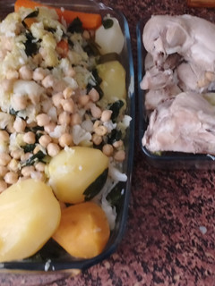 Una foto de Cocido con Espinacas y Coliflor