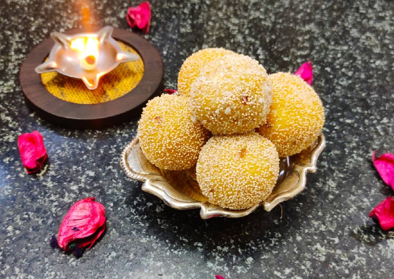 Kesar Coconut Dry Fruit Ladoo