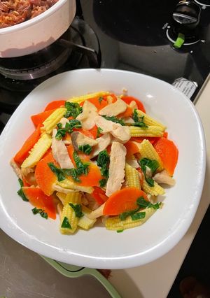 香蔥嫩雞胸炒杏鮑菇 的食譜成品照片