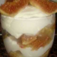 Una foto de Postre rápido de higos