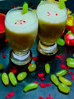 সবুজ আঙুরের লস্যি (sobuj angurer lossi recipe in Bengali) রেসিপির প্রধান ছবি