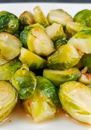 A picture of Sweet and sour brussel sprouts.