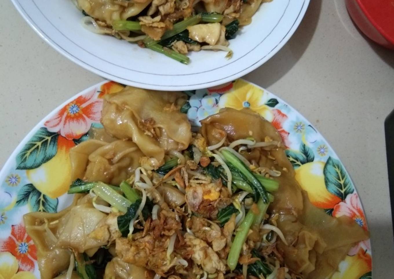 Pangsit rebus ala goreng