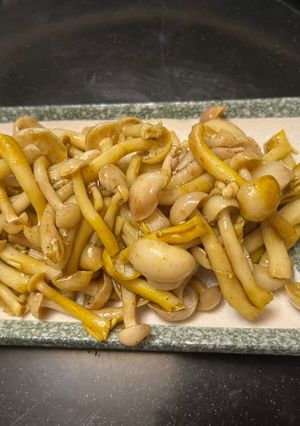薑黃美白菇 的食譜成品照片