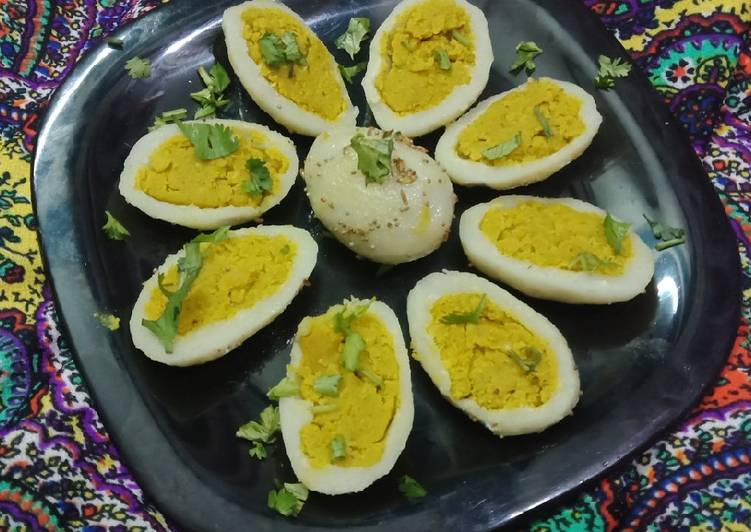 Vegetarian rice eggs