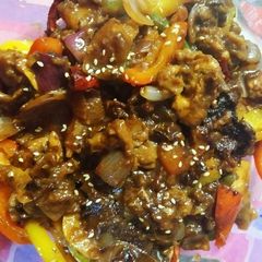 A picture of Honey chilli chicken.