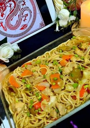 A picture of Chinese Chicken Chilli Stir Fry Noodles.
