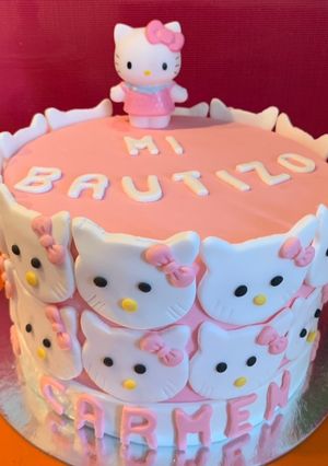 Una foto de Tarta Hello Kitty En Thermomix