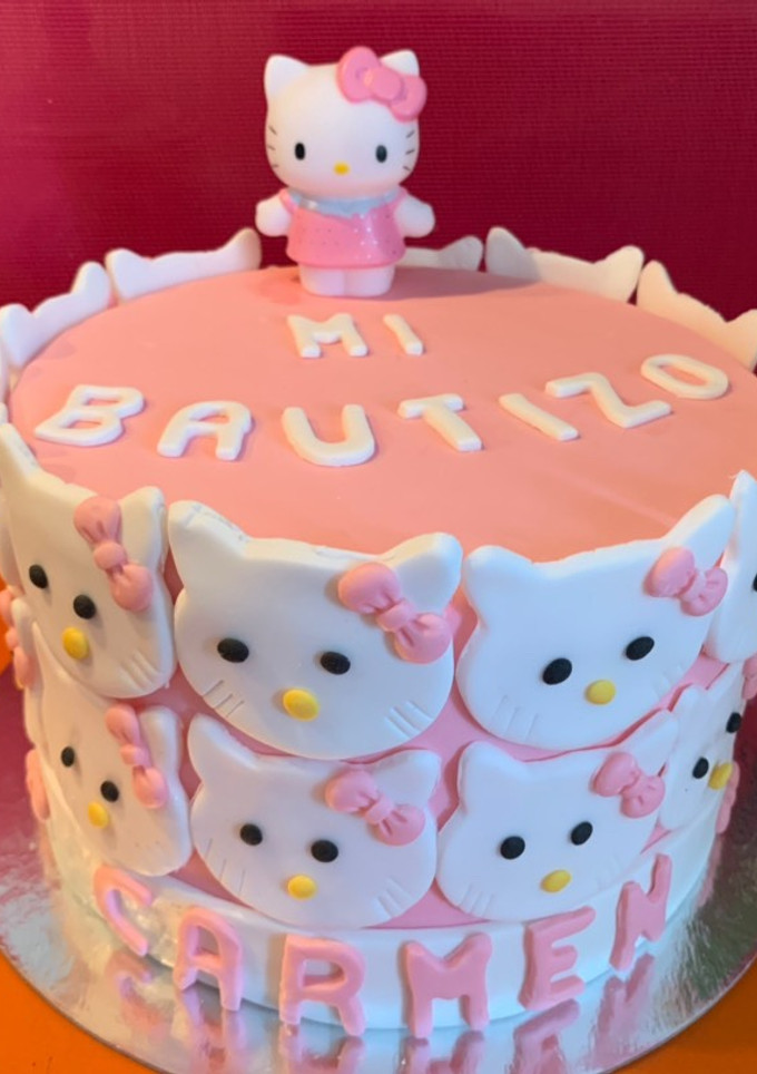 Una foto de Tarta Hello Kitty En Thermomix