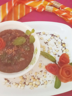 टमाटर की खट्टी मीठी चटनी (Tamatar ki khatti meethi chutney recipe in hindi) रेसिपी मुख्य फोटो
