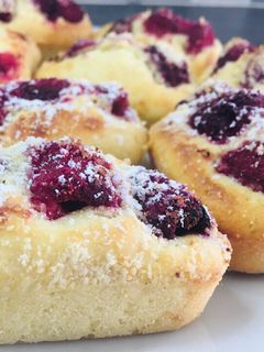 Une photo de Financier amande/framboise