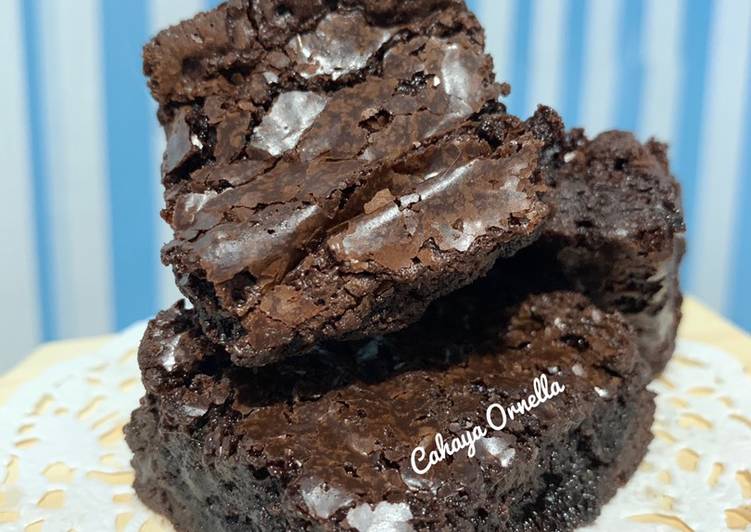 Proses memasak Gluten free brownies (tepung maizena)#diemajadirumah yang simpel