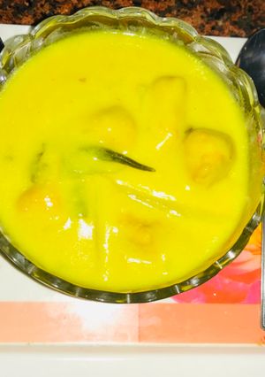 A picture of Kadi pakoda.