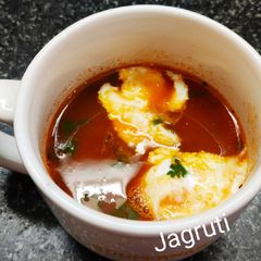 A picture of Creamy Tomato Garlic Soup.