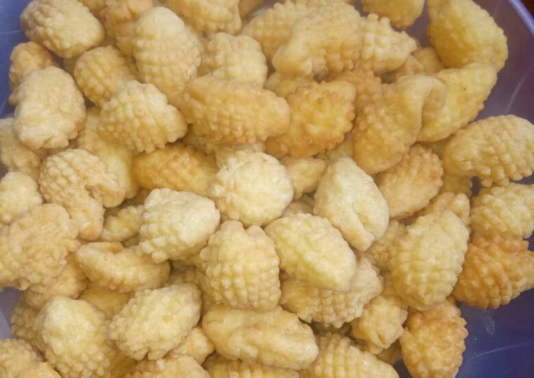 Resep Kue cangkang keong emas..😋 tanpa telur dan mixer..😉😉 yang Bikin Ngiler