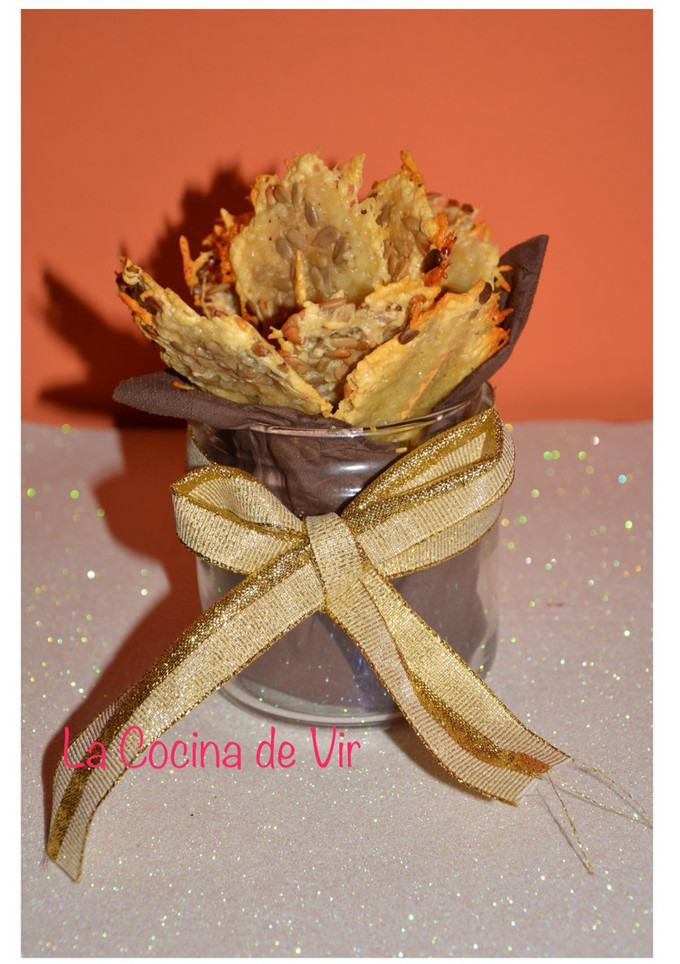 Una foto de Piruletas de queso con pipas