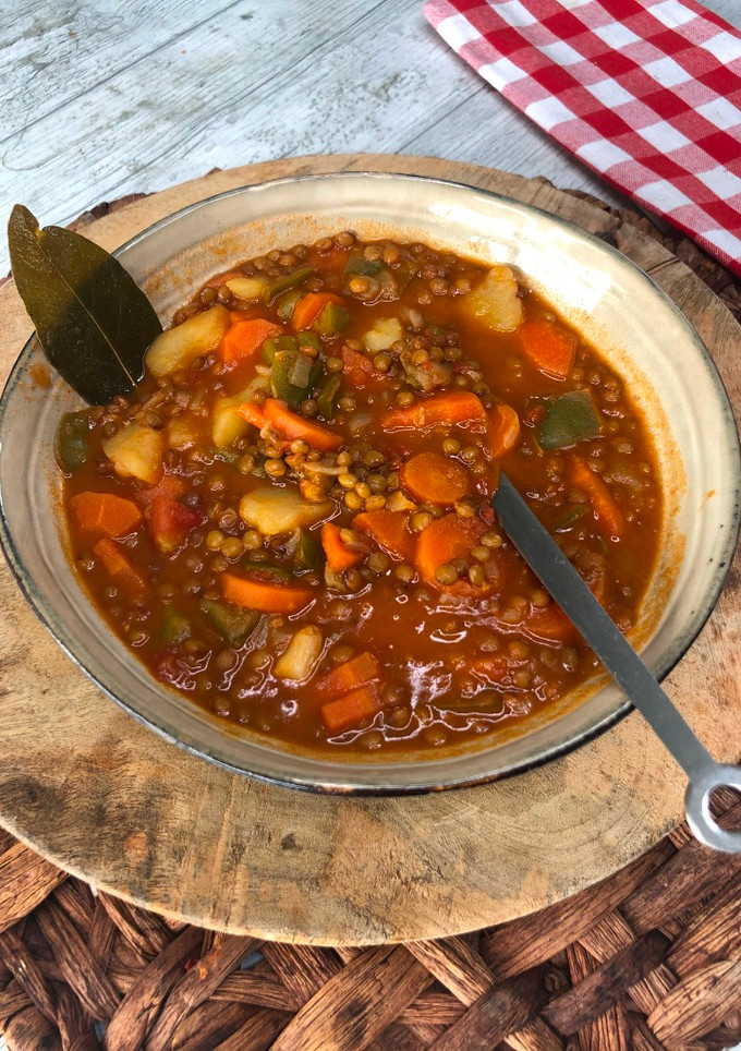 Una foto de Lentejas con verduras